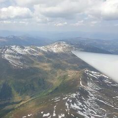 Flugwegposition um 12:10:05: Aufgenommen in der Nähe von Gemeinde Wald im Pinzgau, 5742 Wald im Pinzgau, Österreich in 3012 Meter